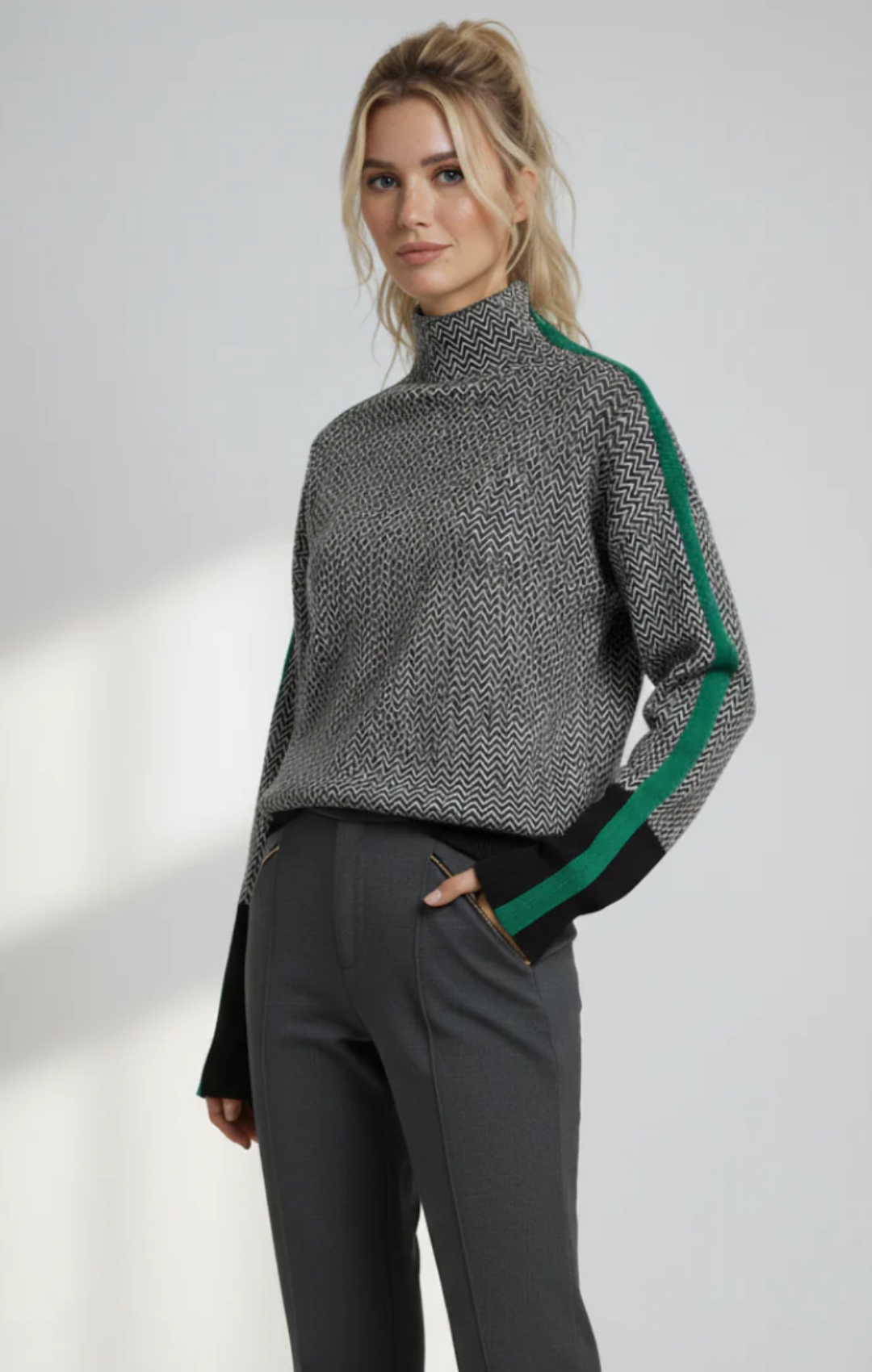 Susana | Jersey de cuello alto con rayas en contraste