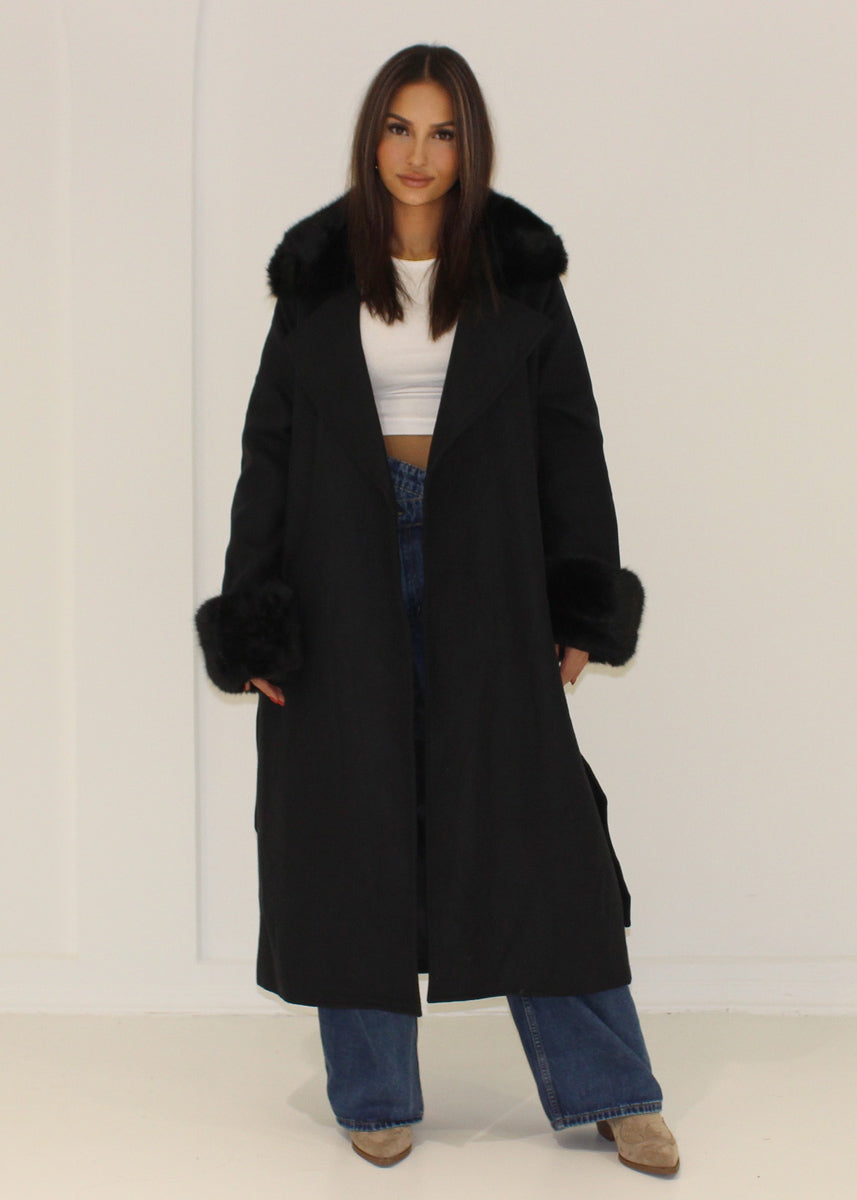 Serena - Abrigo con cuello de piel sintética